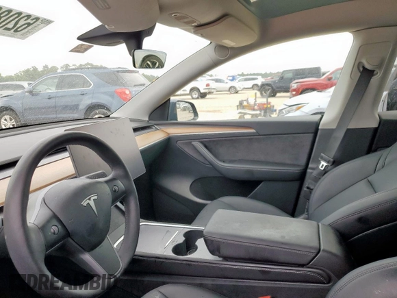 2022 Tesla Model Y Performance with VIN 7SAYGDEF1NF535286, listed as a Copart auction lot 62082545 with 16,387 mi miles and Salvage title. Bid and sale history available at DreamBid. Image 7.