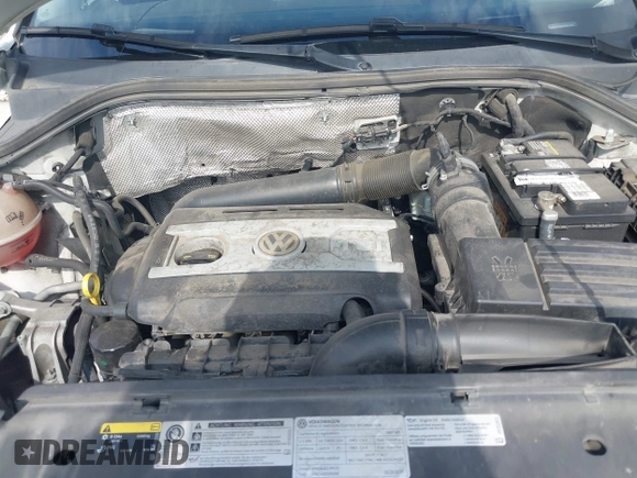 2017 Volkswagen Tiguan S z VIN WVGAV7AX2HK051022, wystawiony jako IAAI lot #42214161 z przebiegiem 87 914 mil mil oraz . Historia ofert i sprzedaży dostępna na DreamBid. Obrazek 10.