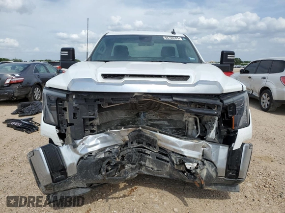 2024 GMC Sierra 1500 with VIN 1GT38LEY8RF170736, listed as a Copart auction lot 55106695 with 22,393 mi miles and Salvage Title. Bid and sale history available at DreamBid. Image 5.