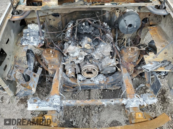 2010 GMC Yukon XL z VIN 1GKUCMEF0AR200343, wystawiony jako Copart lot #44949795 z przebiegiem Nie podano mil oraz Nie do naprawy. Historia ofert i sprzedaży dostępna na DreamBid. Obrazek 12.