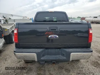 2014 Ford F-250 XL with VIN 1FT7W2BT4EEB48646, listed as a Copart auction lot 62489945 with 235,728 mi miles and Salvage title. Bid and sale history available at DreamBid. Image 6.