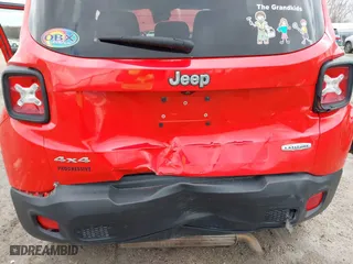 2016 Jeep Renegade Latitude with VIN ZACCJBBT8GPE37813, listed as a IAAI auction lot 41983514 with 83,224 mi miles. Bid and sale history available at carsss.com. Image 6.
