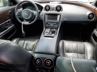 2015 Jaguar XJ with VIN SAJWA2GZ6F8V81068, listed as a Copart auction lot 78954824 with 79,565 mi miles and Clean Title. Bid and sale history available at carsss.com. Image 8.