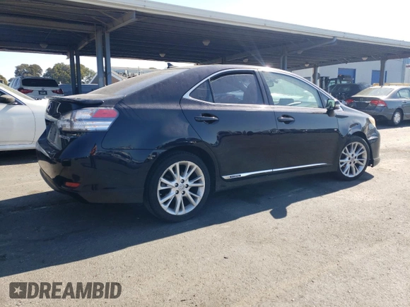 2010 Lexus HS with VIN JTHBB1BA7A2019907, listed as a Copart auction lot 73031364 with 231,898 mi miles and Salvage Title. Bid and sale history available at carsss.com. Image 3.