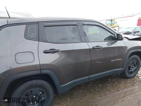2018 Jeep Compass Sport z VIN 3C4NJCAB6JT251064, wystawiony jako IAAI lot #41457953 z przebiegiem 64 905 mil mil oraz . Historia ofert i sprzedaży dostępna na DreamBid. Obrazek 13.