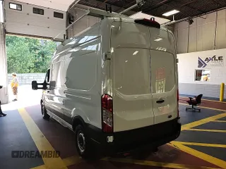 2023 Ford Transit Cargo z VIN 1FTBR1X83PKB55205, wystawiony jako IAAI lot #42569694 z przebiegiem 20 924 mil mil oraz . Historia ofert i sprzedaży dostępna na DreamBid. Obrazek 5.