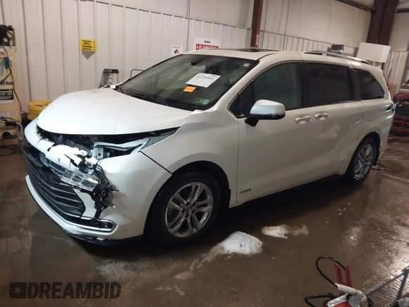 2021 Toyota Sienna Limited with VIN 5TDZSKFCXMS031760, listed as a IAAI auction lot 41294945 with 68,804 mi miles and . Bid and sale history available at DreamBid. Image 2.