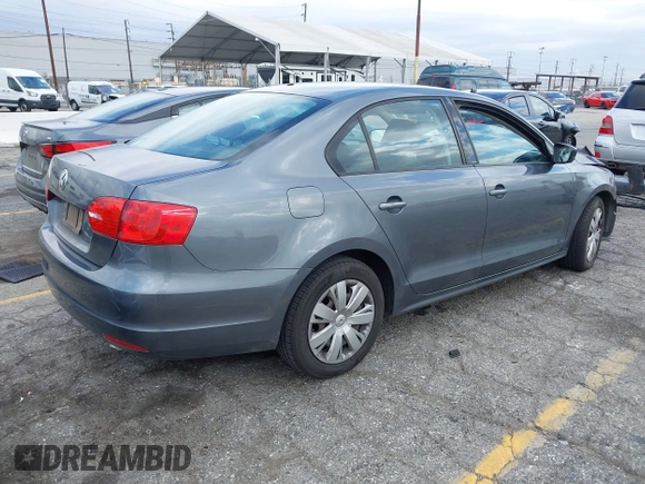 2013 Volkswagen Jetta Sedan S with VIN 3VW2K7AJ0DM368021, listed as a IAAI auction lot 41547648 with 155,678 mi miles. Bid and sale history available at carsss.com. Image 4.
