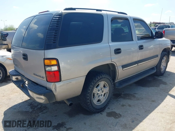 2004 Chevrolet Tahoe LS z VIN 1GNEC13V74R260589, wystawiony jako IAAI lot #41783855 z przebiegiem 289 246 mil mil oraz . Historia ofert i sprzedaży dostępna na DreamBid. Obrazek 4.