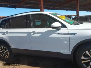 2022 Volkswagen Tiguan S with VIN 3VV1B7AX2NM001840, listed as a IAAI auction lot 41425588 with 28,720 mi miles. Bid and sale history available at carsss.com. Image 13.