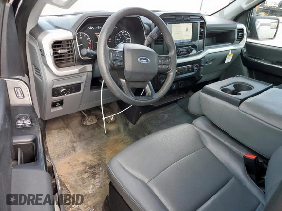 2022 Ford F-150 XL with VIN 1FTMF1C59NKF26135, listed as a Copart auction lot 60034745 with 57,430 mi miles and Salvage title. Bid and sale history available at DreamBid. Image 8.