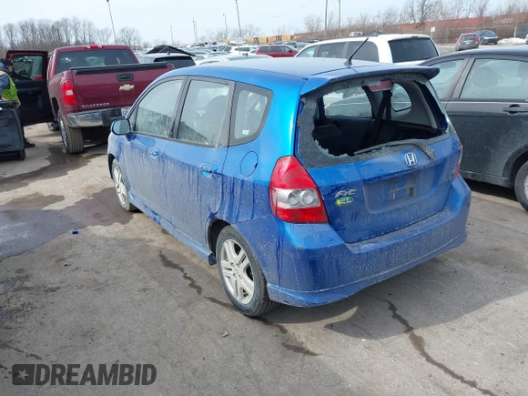 2007 Honda Fit Sport z VIN JHMGD38687S066337, wystawiony jako IAAI lot #41650915 z przebiegiem 227 776 mil mil oraz . Historia ofert i sprzedaży dostępna na DreamBid. Obrazek 3.