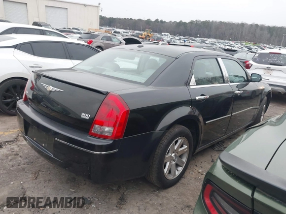 2007 Chrysler 300 Touring with VIN 2C3KA53G87H821367, listed as a IAAI auction lot 41614487 with 84,592 mi miles and . Bid and sale history available at DreamBid. Image 4.