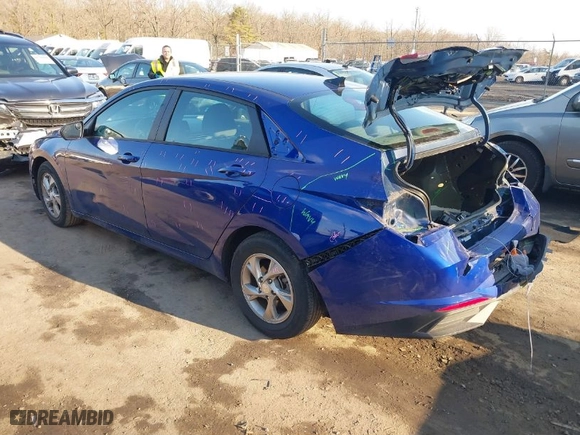 2021 Hyundai Elantra SE with VIN 5NPLL4AG7MH017345, listed as a IAAI auction lot 41523870 with 39,576 mi miles. Bid and sale history available at carsss.com. Image 3.