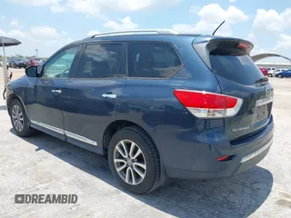 2015 Nissan Pathfinder SV with VIN 5N1AR2MNXFC676213, listed as a IAAI auction lot 42521533 with 91,837 mi miles and . Bid and sale history available at DreamBid. Image 3.