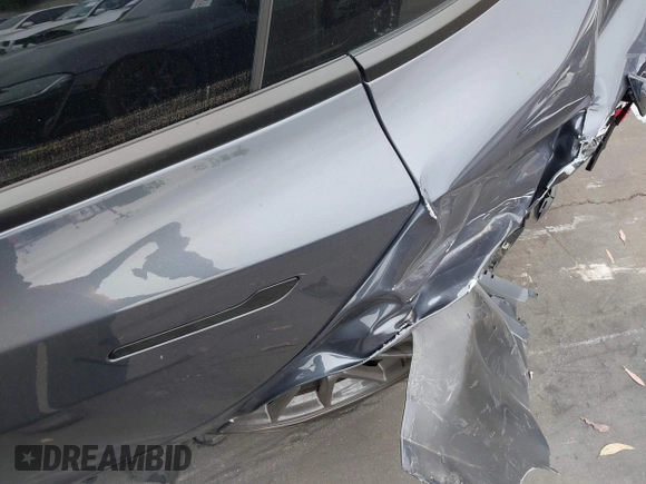 2023 Tesla Model 3 z VIN 5YJ3E1EAXPF403095, wystawiony jako IAAI lot #42151764 z przebiegiem 17 872 mil mil oraz . Historia ofert i sprzedaży dostępna na DreamBid. Obrazek 19.