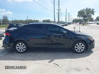 2020 Toyota Corolla LE with VIN 5YFEPRAE0LP087506, listed as a IAAI auction lot 40783575 with 101,212 mi miles. Bid and sale history available at carsss.com. Image 13.