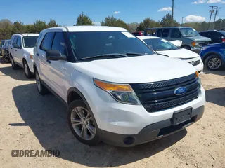 2015 Ford Utility Police Interceptor with VIN 1FM5K8AR5FGB61192, listed as a IAAI auction lot 41886356 with 104,283 mi miles. Bid and sale history available at carsss.com. Image 1.