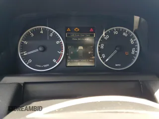2011 Land Rover Range Rover Sport HSE с VIN SALSF2D42BA702973, выставлен на аукционе Copart как лот 61421615 с пробегом 104 635 миль миль и Списание • Salvage title. История ставок и продаж доступна на DreamBid. Изображение 9.