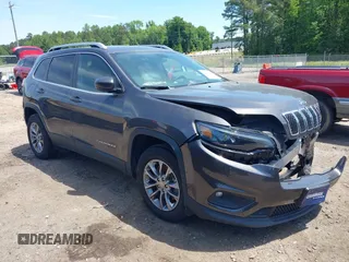 2019 Jeep Cherokee Latitude Plus z VIN 1C4PJMLXXKD471368, wystawiony jako IAAI lot #42216434 z przebiegiem 51 804 mil mil oraz . Historia ofert i sprzedaży dostępna na DreamBid. Obrazek 1.