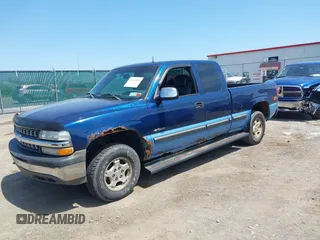 2002 Chevrolet Silverado 1500 LS with VIN 1GCEK19T22Z249188, listed as a IAAI auction lot 42244002 with 209,902 mi miles and . Bid and sale history available at DreamBid. Image 2.