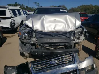2006 Ford Explorer XLT with VIN 1FMEU63E96UA54432, listed as a Copart auction lot 59959085 with 121,486 mi miles and Non repairable. Bid and sale history available at DreamBid. Image 5.