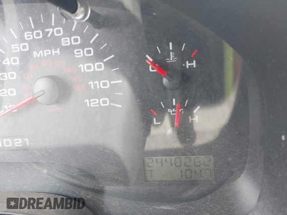 2007 Ford F-150 XL with VIN 1FTRF12207KC63579, listed as a IAAI auction lot 42656138 with 244,826 mi miles and . Bid and sale history available at DreamBid. Image 7.