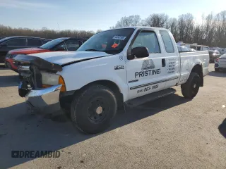 1999 Ford F-250 XL with VIN 1FTNX20F6XEF06608, listed as a Copart auction lot 45563185 with 260,145 mi miles and Salvage title. Bid and sale history available at DreamBid. Image 1.