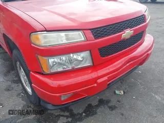 2005 Chevrolet Colorado LS Z85 z VIN 1GCCS148X58231512, wystawiony jako IAAI lot #42430999 z przebiegiem 251 794 mil mil oraz . Historia ofert i sprzedaży dostępna na DreamBid. Obrazek 18.