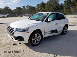 2018 Audi Q5 Premium with VIN WA1ANAFY4J2017764, listed as a Copart auction lot 69925572 with 67,518 mi miles. Bid and sale history available at carsss.com. Image 1.