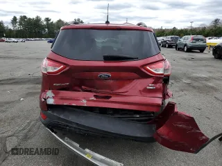 2014 Ford Escape SE z VIN 1FMCU9GX5EUB52229, wystawiony jako Copart lot #53062115 z przebiegiem 180 855 mil mil oraz Szkoda całkowita • Salvage title. Historia ofert i sprzedaży dostępna na DreamBid. Obrazek 6.