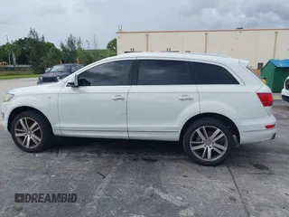 2014 Audi Q7 Premium Plus with VIN WA1LGAFE2ED018513, listed as a IAAI auction lot 42815204 with 121,094 mi miles and . Bid and sale history available at DreamBid. Image 13.