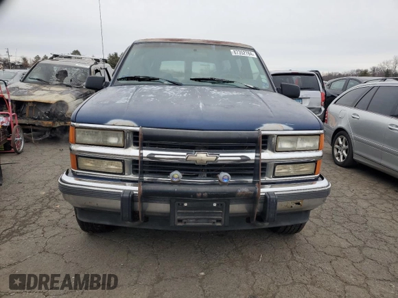 1994 Chevrolet Suburban z VIN 1GNFK16K4RJ348093, wystawiony jako Copart lot #87352784 z przebiegiem 118 442 mil mil oraz Nie do naprawy • Non repairable. Historia ofert i sprzedaży dostępna na DreamBid. Obrazek 5.