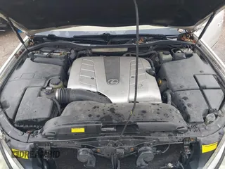 2002 Lexus LS 430 z VIN JTHBN30F020052519, wystawiony jako IAAI lot #41920819 z przebiegiem 254 280 mil mil oraz . Historia ofert i sprzedaży dostępna na DreamBid. Obrazek 10.