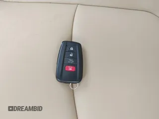2025 Toyota RAV4 XLE Premium with VIN 2T3C1RFV9SC323495, listed as a IAAI auction lot 42136805 with 947 mi miles and . Bid and sale history available at DreamBid. Image 11.