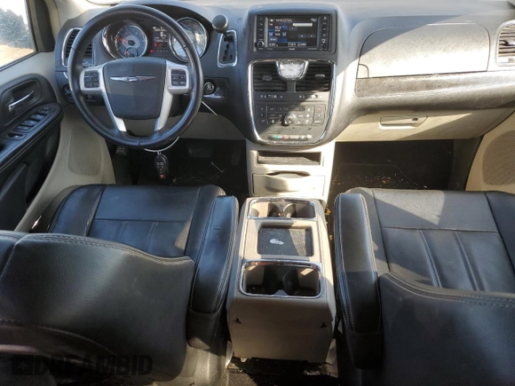2015 Chrysler Town & Country Touring with VIN 2C4RC1BG6FR596454, listed as a Copart auction lot 45336685 with 114,070 mi miles and Salvage Title. Bid and sale history available at DreamBid. Image 8.
