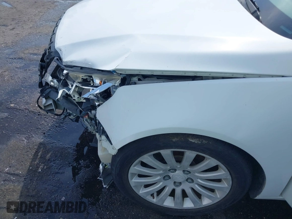 2011 Buick Regal CXL RL3 with VIN W04GR5EC7B1092915, listed as a IAAI auction lot 42547528 with 146,137 mi miles and . Bid and sale history available at DreamBid. Image 6.