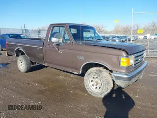 1990 Ford F-150 with VIN 1FTEF14Y3LPA82599, listed as a IAAI auction lot 41825187 with 29,595 mi miles and . Bid and sale history available at DreamBid. Image 1.