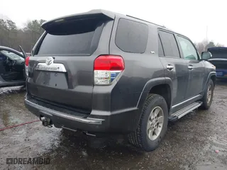 2011 Toyota 4Runner SR5 with VIN JTEZU5JR5B5018288, listed as a IAAI auction lot 41554553 with 206,106 mi miles. Bid and sale history available at carsss.com. Image 4.