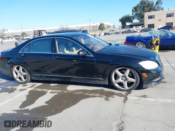 2013 Mercedes-Benz S 550 with VIN WDDNG7DB9DA518474, listed as a IAAI auction lot 41356701 with 97,053 mi miles and . Bid and sale history available at DreamBid. Image 13.