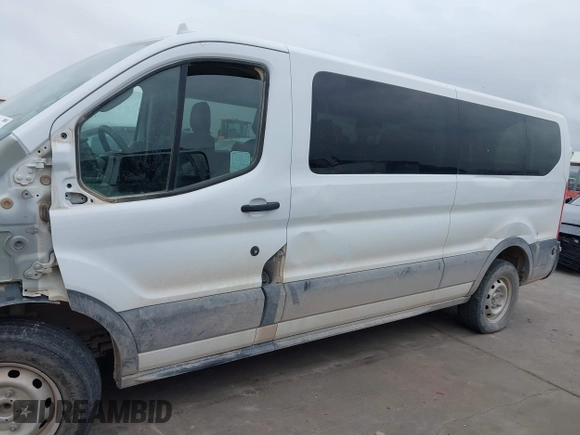 2020 Ford Transit Passenger XL with VIN 1FBAX2YG7LKB00929, listed as a IAAI auction lot 42635196 with 42,540 mi miles and . Bid and sale history available at DreamBid. Image 15.