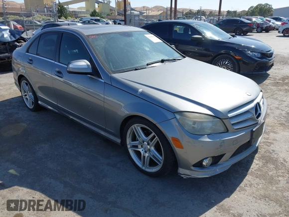 2008 Mercedes-Benz C 300 Sport z VIN WDDGF54X78R027209, wystawiony jako IAAI lot #42586909 z przebiegiem 146 867 mil mil oraz . Historia ofert i sprzedaży dostępna na DreamBid. Obrazek 1.