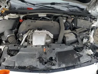 2019 Buick Regal Essence with VIN W04GV8SX9K1039539, listed as a Copart auction lot 84595594 with 73,359 mi miles and Non repairable. Bid and sale history available at DreamBid. Image 14.