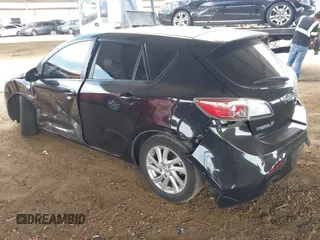 2012 Mazda 3 i Grand Touring z VIN JM1BL1M85C1608634, wystawiony jako IAAI lot #42213183 z przebiegiem 67 114 mil mil oraz . Historia ofert i sprzedaży dostępna na DreamBid. Obrazek 3.