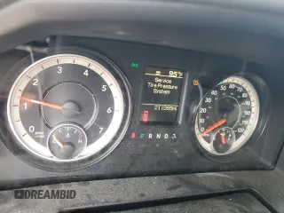2017 Ram 1500 Tradesman z VIN 3C6RR7KT6HG556096, wystawiony jako Copart lot #61595525 z przebiegiem 211 355 mil mil oraz Szkoda całkowita • Salvage title. Historia ofert i sprzedaży dostępna na DreamBid. Obrazek 9.