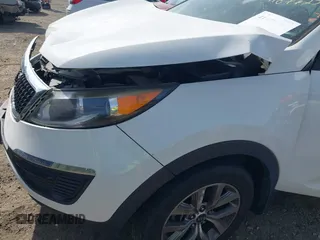 2015 Kia Sportage LX with VIN KNDPB3AC3F7742718, listed as a IAAI auction lot 41877257 with 215,101 mi miles and . Bid and sale history available at carsss.com. Image 19.