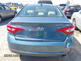2016 Hyundai Sonata SE z VIN 5NPE24AF2GH290815, wystawiony jako IAAI lot #42314347 z przebiegiem 126 116 mil mil oraz . Historia ofert i sprzedaży dostępna na DreamBid. Obrazek 16.