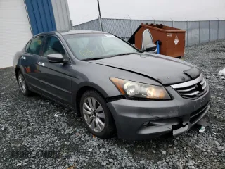 2011 Honda Accord EX-L z VIN 1HGCP3F80BA800142, wystawiony jako Copart lot #35633982 z przebiegiem 246 993 mil mil oraz Czysty tytuł • Clean title. Historia ofert i sprzedaży dostępna na DreamBid. Obrazek 1.
