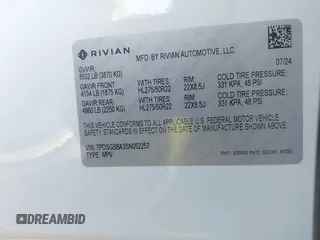 2025 Rivian R1S Adventure z VIN 7PDSGBBA3SN052257, wystawiony jako IAAI lot #41289615 z przebiegiem 2746 mil mil oraz . Historia ofert i sprzedaży dostępna na DreamBid. Obrazek 9.