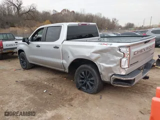 2021 Chevrolet Silverado 1500 Custom with VIN 3GCPYBEK2MG211442, listed as a IAAI auction lot 40985594 with 78,523 mi miles. Bid and sale history available at carsss.com. Image 3.